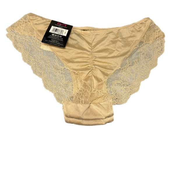 Maidenform Women’s Comfort Devotion Lace Back Tanga Panty – Latte Lift Size M - Picture 2 of 4
